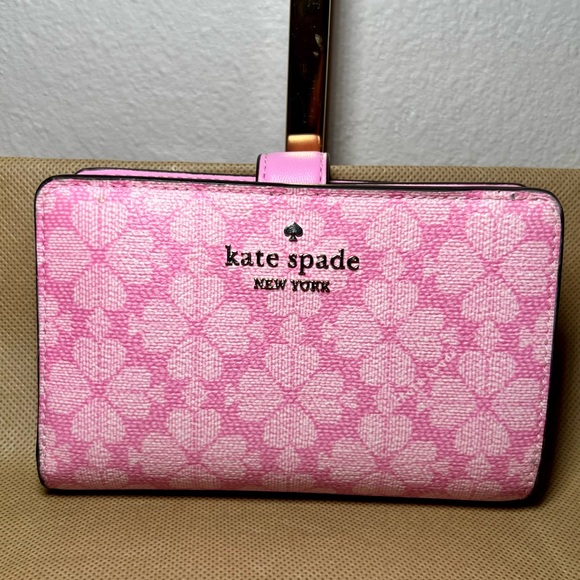 kate spade Handbags - Kate Spade Flower Medium Bifold Wallet